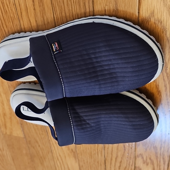 L.L.Bean Kids' Airlight Slippers in Navy Blue. - Picture 4 of 10